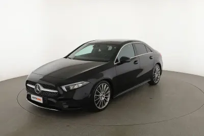 Käytetty Mercedes A200 AMG line 150 HP (110 kW) 2020 Musta Sedan