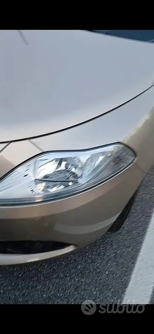Begagnad Lancia Ypsilon