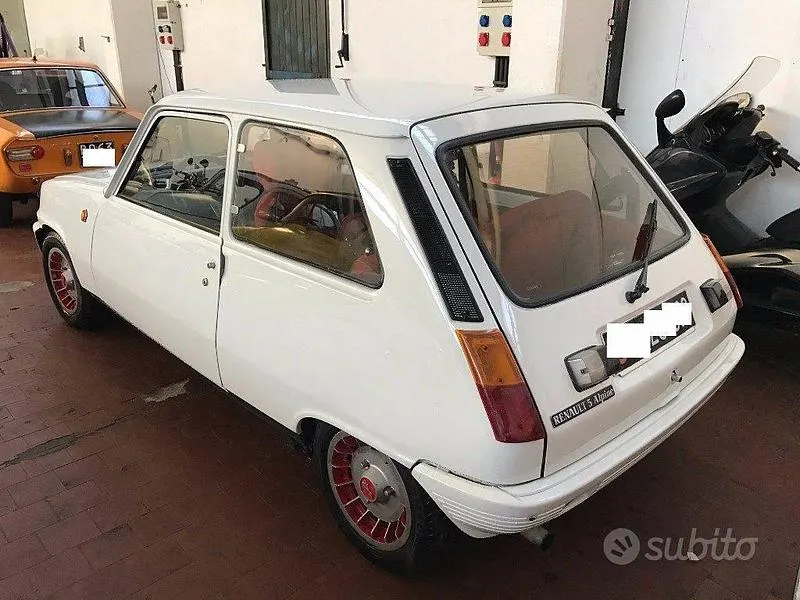 Usata Renault R5 109 CV (80 kW) 1982 Verde Utilitaria