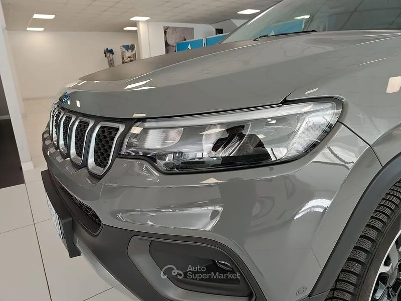 Usata Jeep Compass 179 CV (131 kW) 2023 Gray SUV