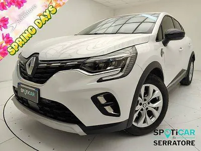 Usata Renault Captur Intens 143 CV (105 kW) 2022 Bianco SUV