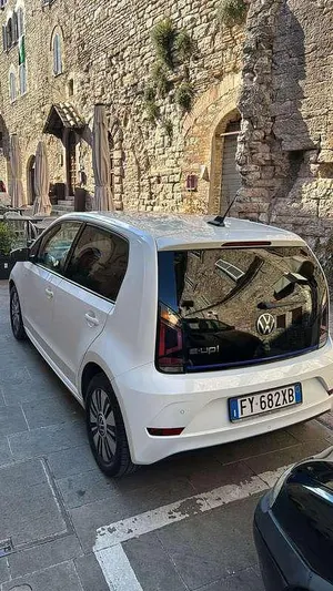 Käytetty VW e-up!