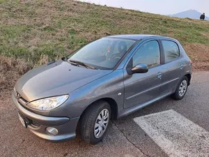 Begagnad Peugeot 206