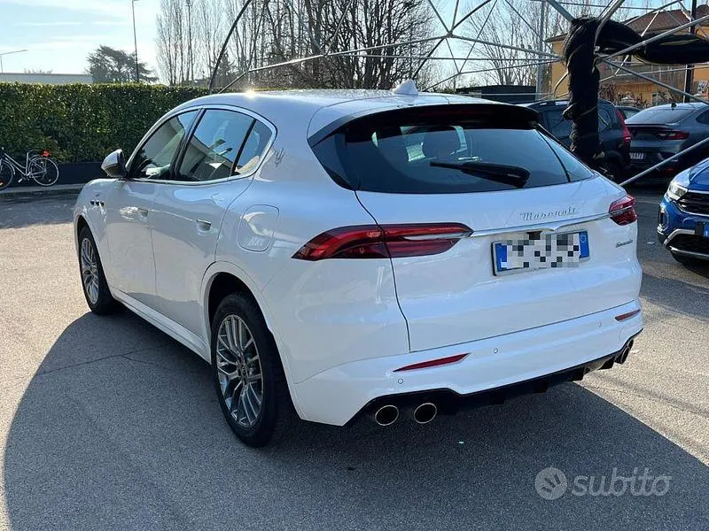 Usata Maserati Grecale GT 300 CV (220 kW) 2022 Bianco metallizzato SUV
