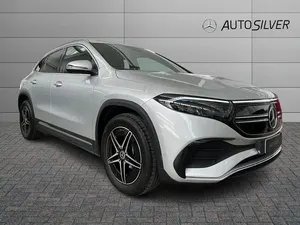 Begagnad Mercedes EQA250+