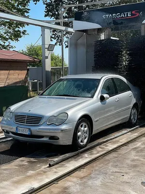 Begagnad Mercedes C180