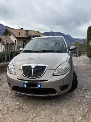 Begagnad Lancia Ypsilon