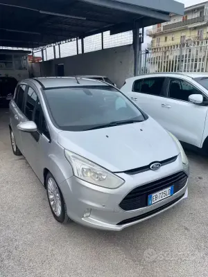 Begagnad Ford B-MAX