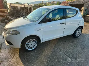 Begagnad Lancia Ypsilon
