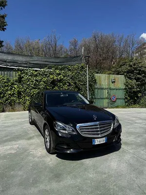 Begagnad Mercedes E200