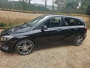 Begagnad Mercedes B220