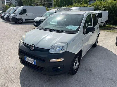 Begagnad Fiat Panda Pop 69 HK (50 kW) 2018 Vit Halvkombi