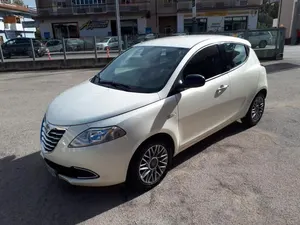 Usata Lancia Ypsilon