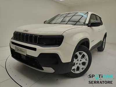 Uusi Jeep Avenger Altitude 110 HP (80 kW) 2025 Punainen Katumaasturi