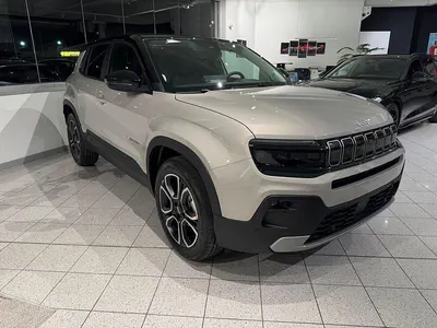 Uusi Jeep Avenger Summit 110 HP (80 kW) 2025 Harmaa Katumaasturi