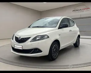 Begagnad Lancia Ypsilon