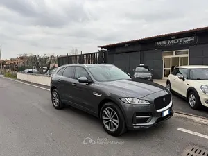 Begagnad Jaguar F-Pace