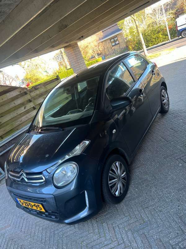 Grijs Gebruikt 2014 Citroën C1 Feel Hatchback | € 4.500 (Goede deal) - Afbeelding 1/2