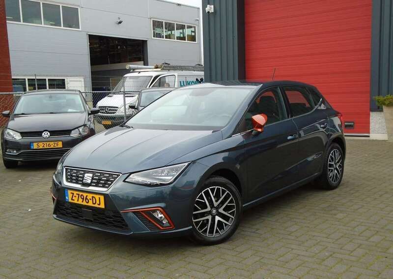 Grijs Gebruikt 2019 Seat Ibiza Hatchback | € 13.499 (Eerlijke prijs) - Afbeelding 1/4