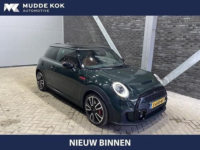 Groen Gebruikt 2023 Mini John Cooper Works Classic Hatchback | € 38.400 (Eerlijke prijs) - Afbeelding 1/4
