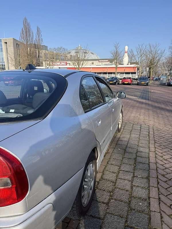 Occasion Mitsubishi Carisma 90 PK (66 kW) 2001 Sedan