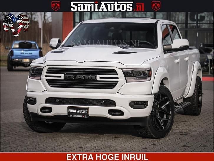 Wit (metallic) Occasion 2024 Dodge Ram Pickup | € 65.950 (Super prijs) - Afbeelding 1/4