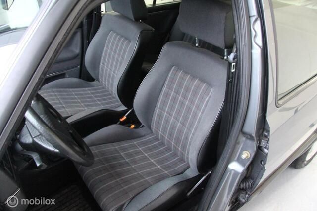 Occasion VW Golf II GTI 107 PK (78 kW) 1989 Grijs Hatchback