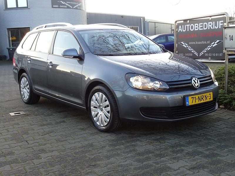 Grijs Occasion 2010 VW Golf Trendline Stationwagen | € 4.999 (Iets duurder) - Afbeelding 1/4