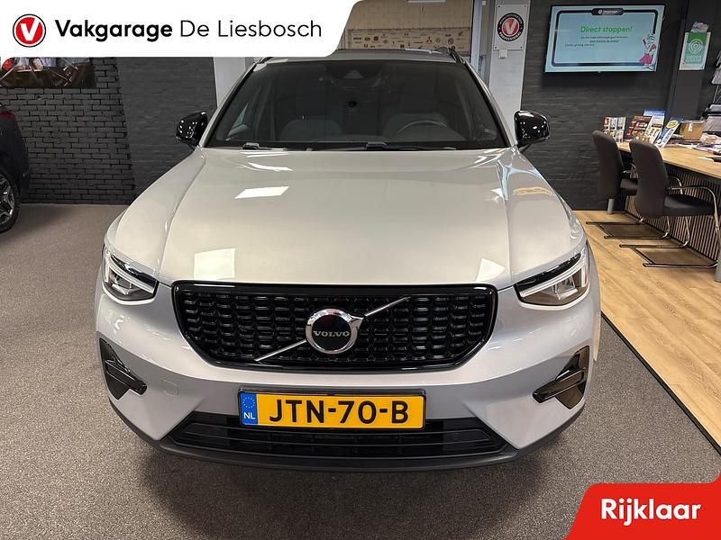 Occasion Volvo XC40 Plus 129 PK (94 kW) 2026 Grijs SUV