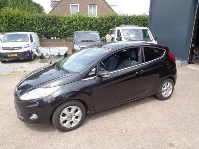 Zwart Gebruikt 2011 Ford Fiesta Hatchback | € 2.950 (Goede deal) - Afbeelding 1/4