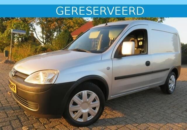 Grijs Gebruikt 2009 Opel Combo MPV | € 4.695 (Iets duurder) - Afbeelding 1/4