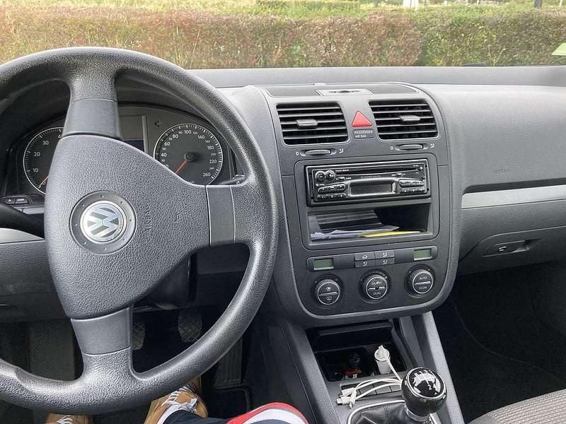 Gebruikt 2007 VW Jetta Comfortline Sedan | € 1.995 (Goede deal) - Afbeelding 1/4