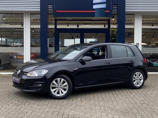 Occasion VW Golf VII Comfortline 116 PK (85 kW) 2017 Zwart Hatchback