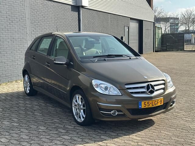 Occasion Mercedes B180 116 PK (85 kW) 2010 Bruin (metallic) MPV
