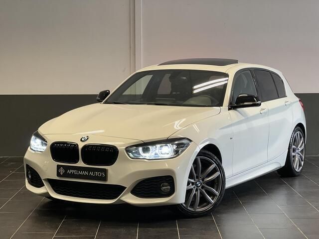 Wit Gebruikt 2017 BMW 120 Executive Hatchback | € 20.995 (Iets duurder) - Afbeelding 1/4