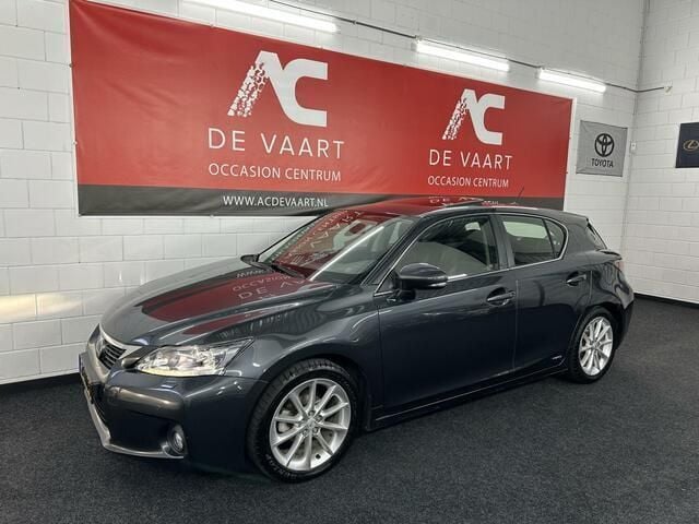Grijs Gebruikt 2011 Lexus CT200h Luxury Line Hatchback | € 11.999 (Duur) - Afbeelding 1/4