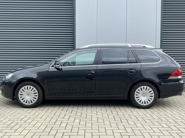 Zwart Gebruikt 2012 VW Golf VII Comfortline Stationwagen | € 6.950 (Duur) - Afbeelding 1/4