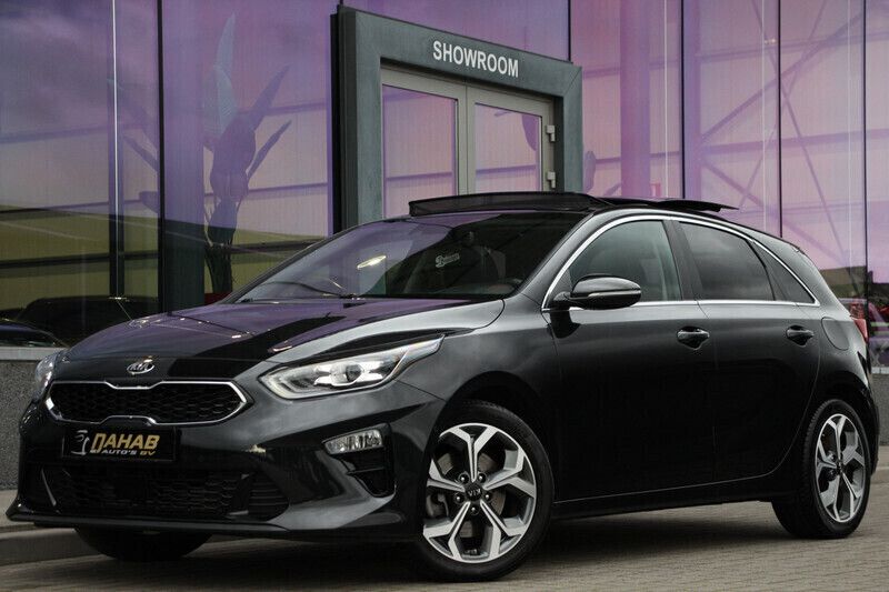 Zwart Gebruikt 2019 Kia Ceed Hatchback | € 22.795 (Iets duurder) - Afbeelding 1/4