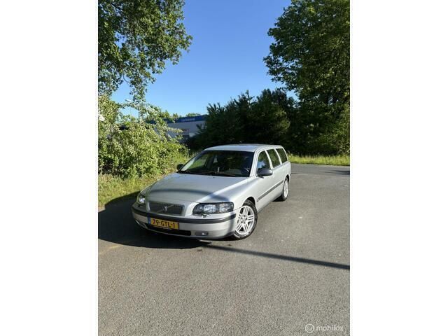 Grijs Gebruikt 2004 Volvo V70 Comfort Stationwagen | € 2.100 (Super prijs) - Afbeelding 1/4