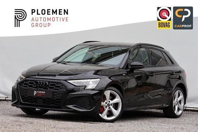 Zwart Gebruikt 2022 Audi A3 Sportback S-Line Hatchback | € 28.900 (Super prijs) - Afbeelding 1/4
