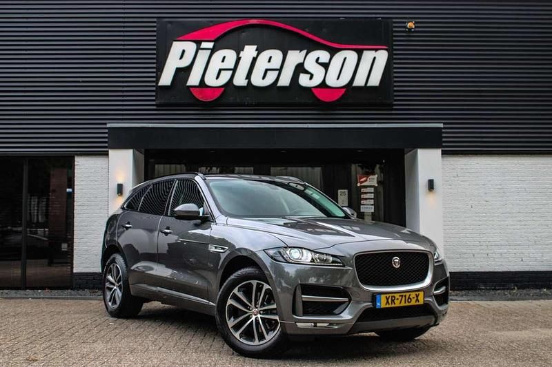 Grijs Gebruikt 2017 Jaguar F-Pace Portfolio SUV | € 19.950 (Eerlijke prijs) - Afbeelding 1/4