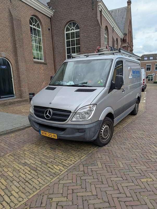 Grijs Gebruikt 2013 Mercedes Sprinter Van | € 12.000 (Goede deal) - Afbeelding 1/2