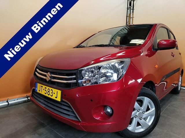 Rood Gebruikt 2016 Suzuki Celerio Exclusive Hatchback | € 9.950 (Eerlijke prijs) - Afbeelding 1/4