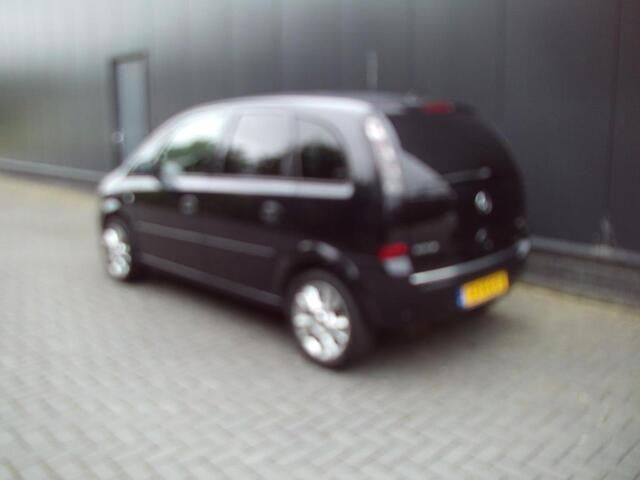 Afbeelding 2/4