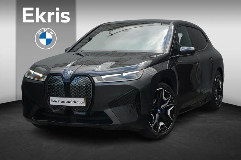 Grijs Occasion 2023 BMW iX M Sport SUV | € 59.900 (Eerlijke prijs) - Afbeelding 1/4