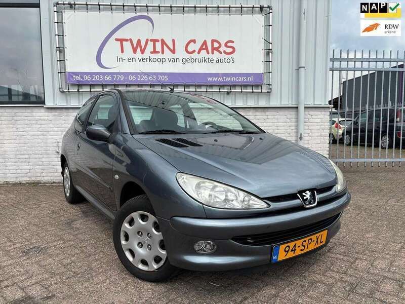 Grijs Gebruikt 2006 Peugeot 206 Hatchback | € 1.450 (Goede deal) - Afbeelding 1/4