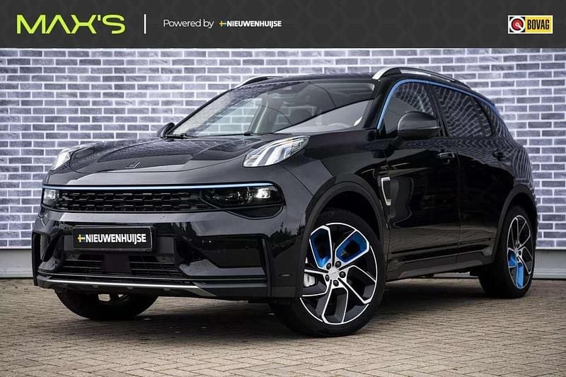 Zwart, metallic lak Gebruikt 2022 Lynk & Co 01 SUV | € 25.399 (Eerlijke prijs) - Afbeelding 1/4
