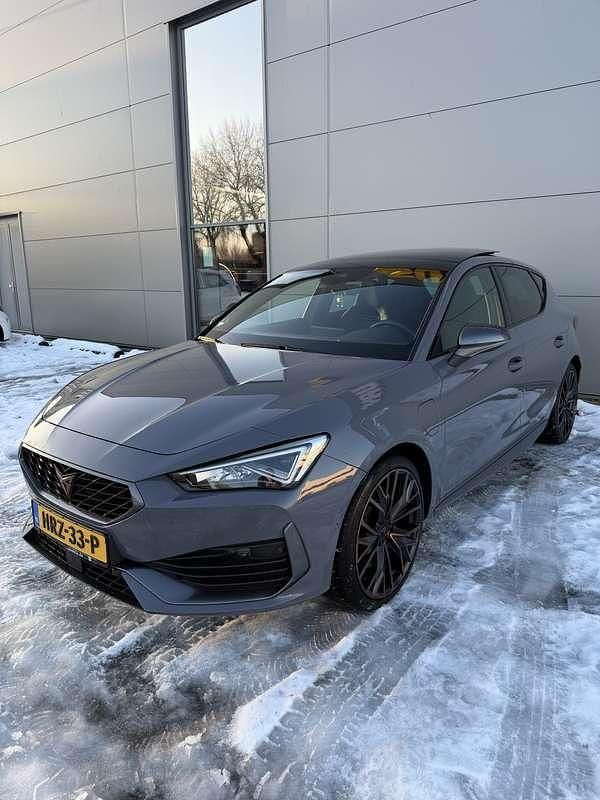 Occasion Cupra Leon 150 PK (110 kW) 2021 Grijs Hatchback