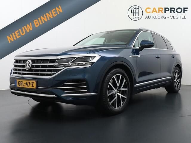 Blauw Gebruikt 2019 VW Touareg Elegance SUV | € 57.995 (Iets duurder) - Afbeelding 1/4