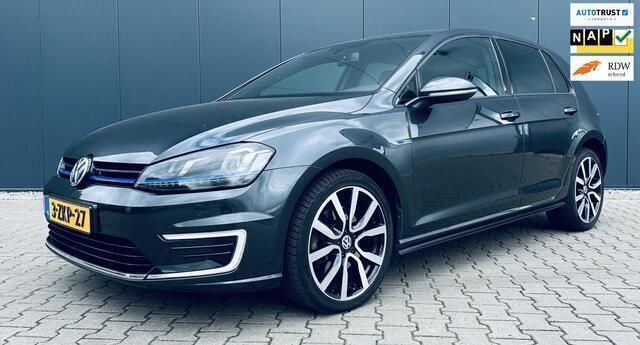 Grijs Gebruikt 2015 VW Golf VII GTE Hatchback | € 12.495 (Eerlijke prijs) - Afbeelding 1/4